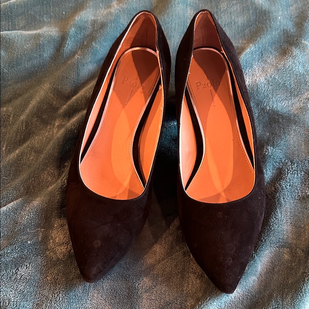 Línea Paolo Pointed Toe Black Suede Women's Flats